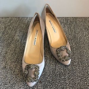 Manolo Blahnik Gray Silk Pump
